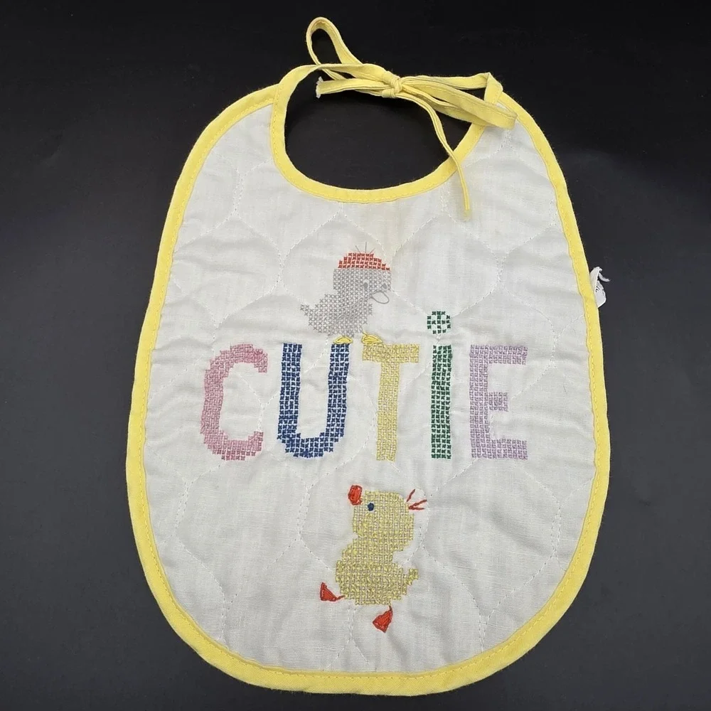 Vintage‎ Quilted Baby Bib Cross Stitched CUTIE With Baby Chicks 1970's T1